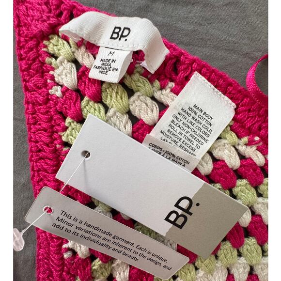 NEW BP. NORDSTROM Pink White Crochet Handkerchief Halter Top M FALL - Picture 6 of 6